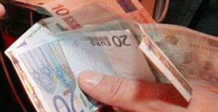 In kurzen Zeiträumen werden die Kassen der einzelnen Geräte geöffnet und geleert