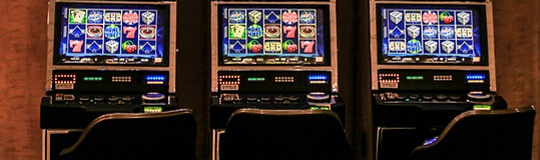 Branchenstudie: Casinos, Sportwetten und Online-Gaming legten kräftig zu - Automatenspiele rückläufig - Lotterien konstant - 2.986 illegale Geräte in Österreich. © Spieler-Info.at