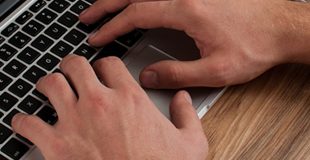 Spieler-Info und Prof. Gert Schmidt müssten sich im aktuellen öffentlichen Diskurs über das gefährliche illegale Unterwelt-Glücksspiel auch massive, in die Ehre eingreifende Kritik gefallen lassen. © Spieler-Info