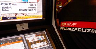 Oe24 / Acht Automaten in Wien sichergestellt: Finanzpolizei mit Schlag gegen illegales Glücksspiel