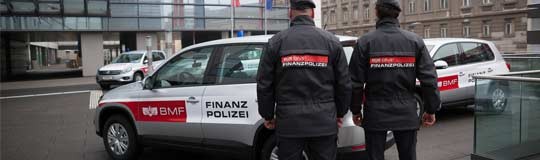 Die Finanzpolizei im Großeinsatz © BMF via flickr CC BY 2.0 (Ausschnitt)